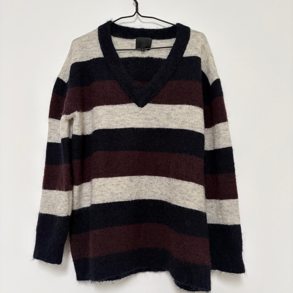 In Wear Mohair Wool Vneck Oversized Sweater Size Small Navy Maroon
